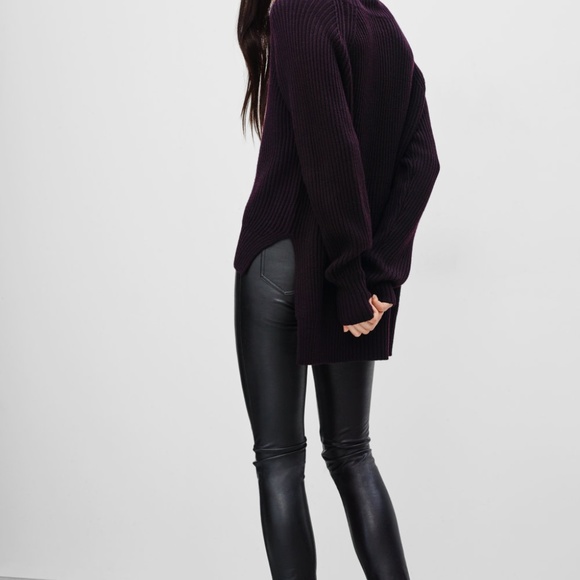 Wilfred Free 100% Merino Wool Turtleneck from Aritzia - Picture 4 of 10